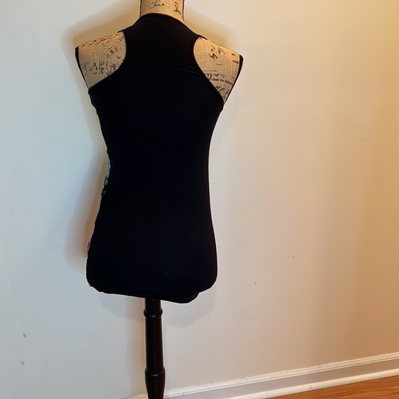 Forever 21 Sequin Top - Picture 3 of 7